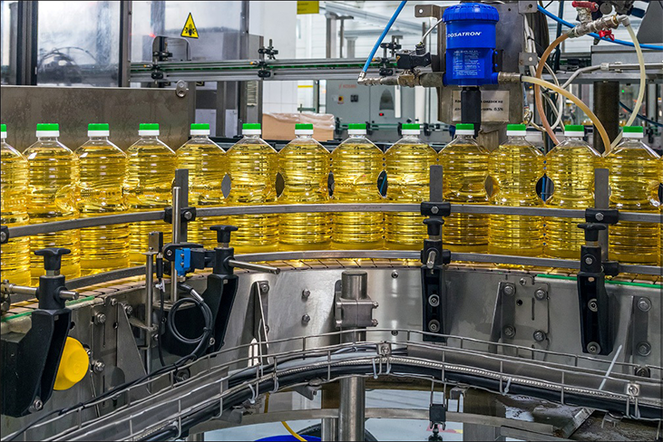 Large scale cooking oil filling machine