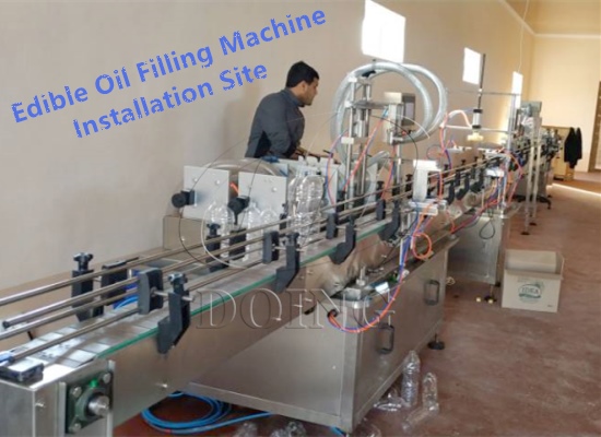 วิศวกรไปติดตั้งเครื่องเติมน้ำมันที่กินได้อัตโนมัติในคาซัคสถาน